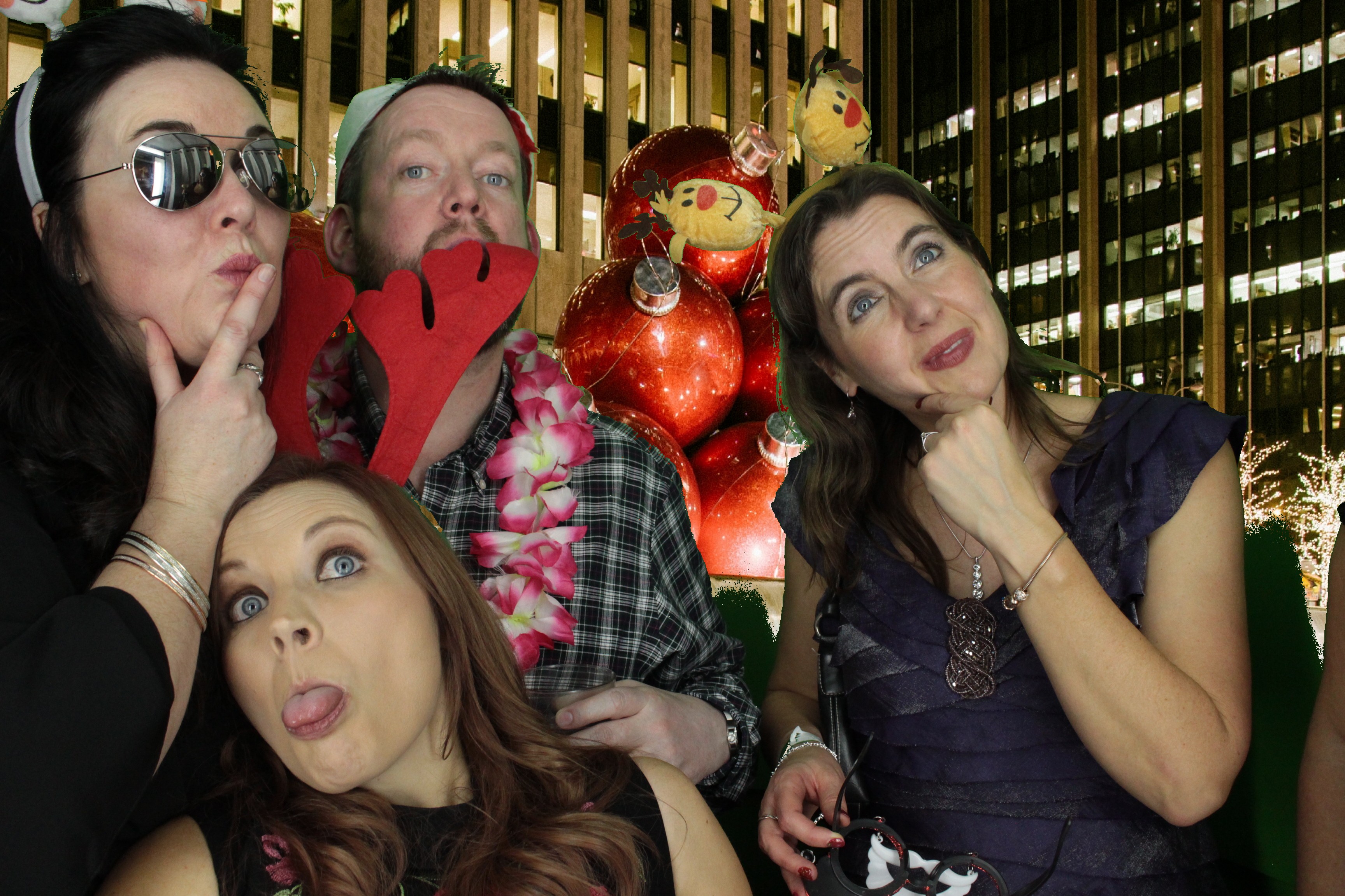 One Line Christmas Party | View more photos from the event at gallery.myphotoboothexperience.co.uk/u/MyPhotoBoothExperienceLtd/One-Line-Christmas-Party